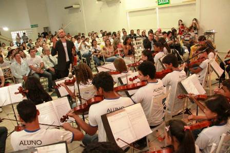 jovem de cordas3