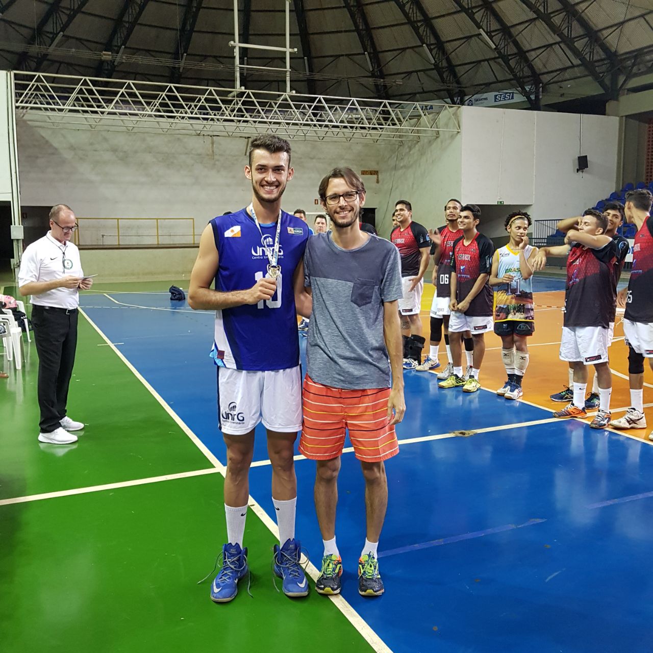 1aAtletaVoleibol2